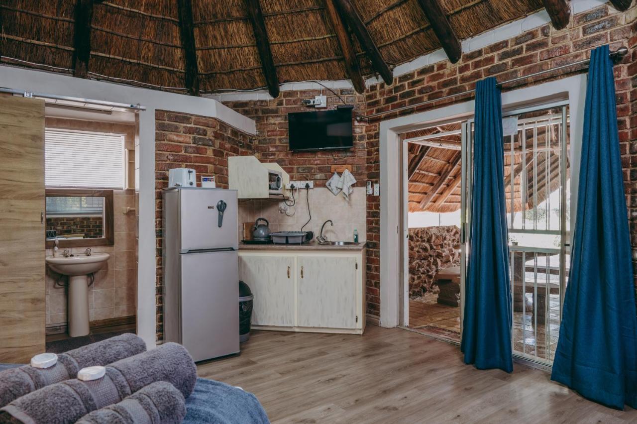 Cosy Cottages Guesthouse Potchefstroom Kültér fotó