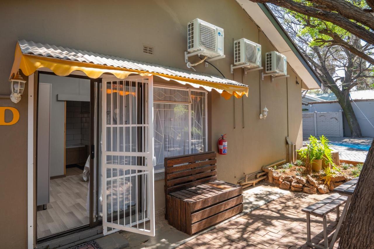 Cosy Cottages Guesthouse Potchefstroom Kültér fotó