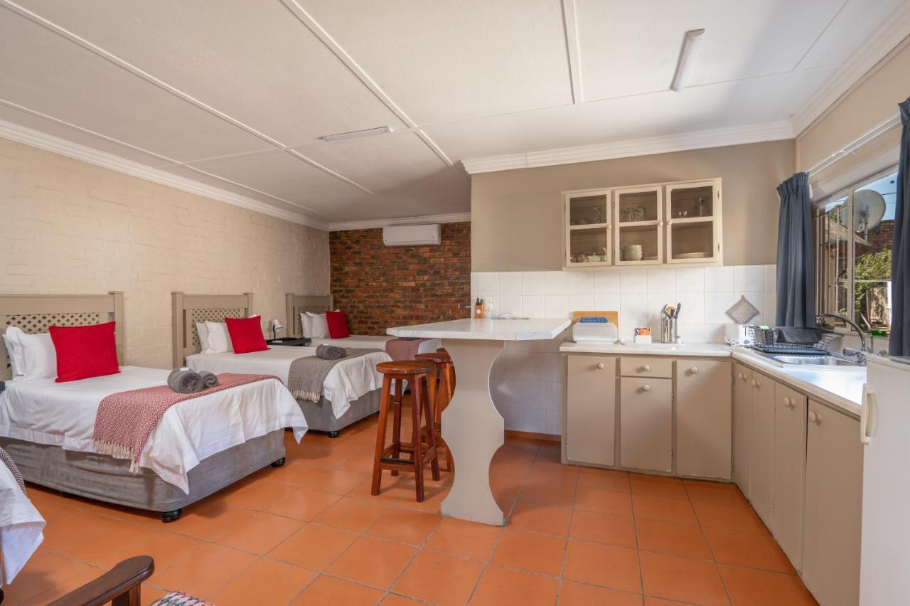 Cosy Cottages Guesthouse Potchefstroom Kültér fotó